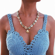 Load image into Gallery viewer, Chain and Seashell Choker Necklace (FREE SHIPPING)
