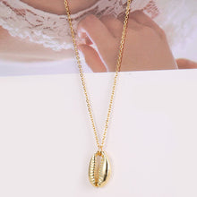 Load image into Gallery viewer, 18K Gold Plated Seashell Necklace (FREE SHIPPING 🔥)
